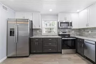 607 Manatee Ave, Ellenton, FL 34222 - Photo 16