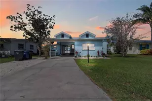 607 Manatee Ave, Ellenton, FL 34222 - Photo 1