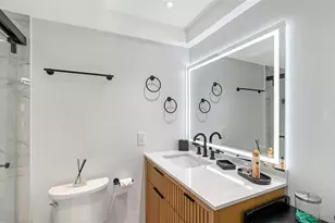6750 Gulf of Mexico Dr, Longboat Key, FL 34228 - Photo 18