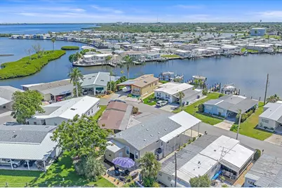 203 Bimini Drive, Palmetto, FL 34221 - Photo 4