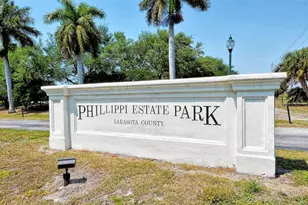 2623 Riverbluff Pkwy, Sarasota, FL 34231 - Photo 44