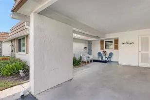 2623 Riverbluff Pkwy, Sarasota, FL 34231 - Photo 2