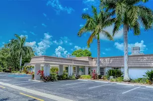 2623 Riverbluff Pkwy, Sarasota, FL 34231 - Photo 28