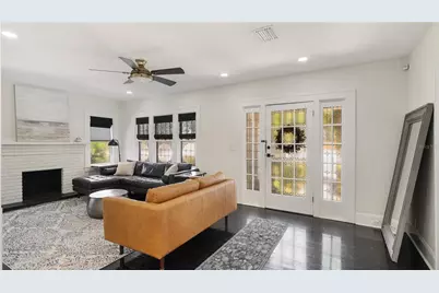 2327 7th Avenue W, Bradenton, FL 34205 - Photo 6