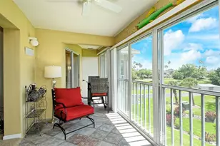 9610 Club S Cir, Sarasota, FL 34238 - Photo 8
