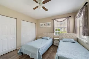 1010 Villagio Cir, Sarasota, FL 34237 - Photo 18