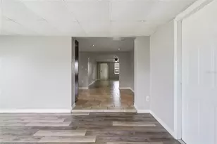 935 Everest Rd, Venice, FL 34293 - Photo 30