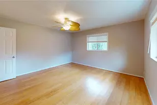 147 Hourglass Dr, Venice, FL 34293 - Photo 10