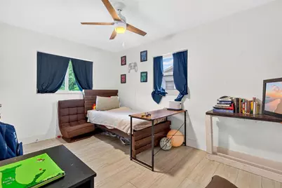 707 65th Avenue Drive W, Bradenton, FL 34207 - Photo 18