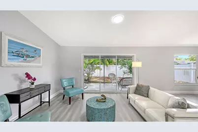4054 Palau Drive, Sarasota, FL 34241 - Photo 6