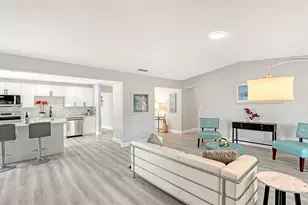 4054 Palau Dr, Sarasota, FL 34241 - Photo 12