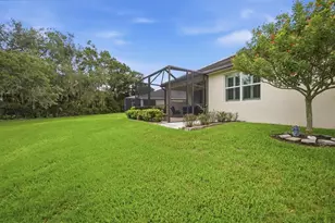 2905 Trustee Ave, Sarasota, FL 34243 - Photo 32