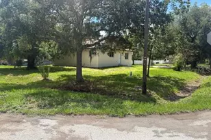 607 2nd St NW, Ruskin, FL 33570 - Photo 26
