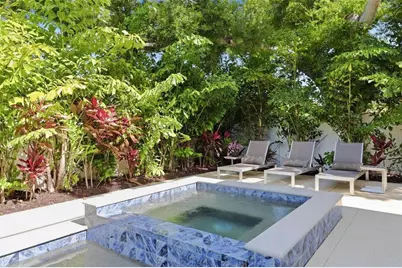 1805 Goldenrod Street, Sarasota, FL 34239 - Photo 8