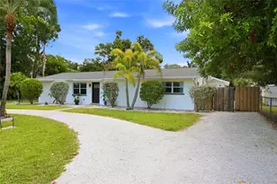 706 18th Ave Dr W, Palmetto, FL 34221 - Photo 1