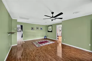 1305 Greenfield Cir, Venice, FL 34292 - Photo 18