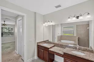 1093 Bluffwood Dr, Nokomis, FL 34275 - Photo 4