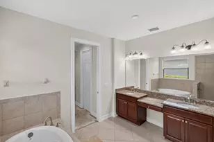 1093 Bluffwood Dr, Nokomis, FL 34275 - Photo 22
