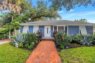2635 Hyde Park St, Sarasota, FL 34239 - Photo 1