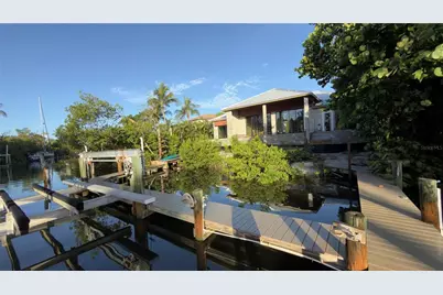 3441 Gulfmead Drive, Sarasota, FL 34242 - Photo 14