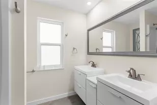 4250 Marlowe Dr, Sarasota, FL 34241 - Photo 22
