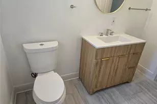 1235 32nd St, Sarasota, FL 34234 - Photo 10