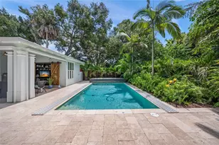 2440 Arlington St, Sarasota, FL 34239 - Photo 6