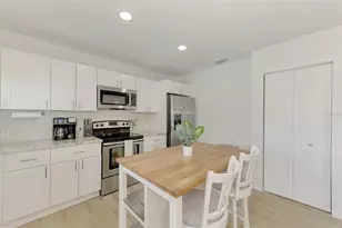 1731 Redwood St, Sarasota, FL 34231 - Photo 16