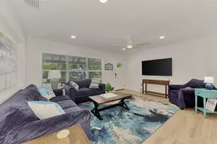 1731 Redwood St, Sarasota, FL 34231 - Photo 8