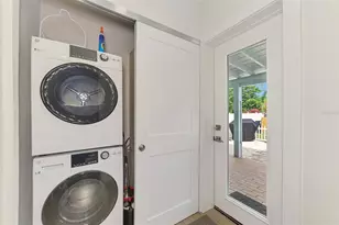 1731 Redwood St, Sarasota, FL 34231 - Photo 22