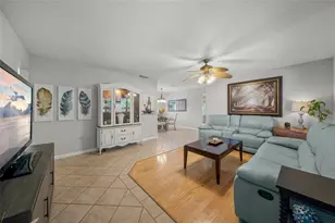 911 Southern Pine Ln, Sarasota, FL 34243 - Photo 8