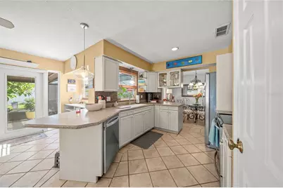 911 Southern Pine Lane, Sarasota, FL 34243 - Photo 12