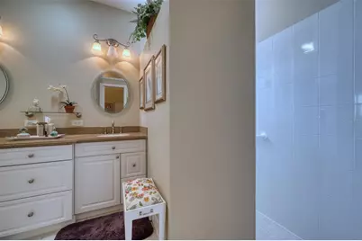 8053 Stirling Falls Circle, Sarasota, FL 34243 - Photo 30