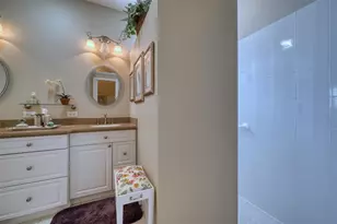 8053 Stirling Falls Cir, Sarasota, FL 34243 - Photo 30