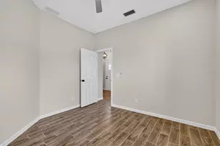 1146 Woodcrest Ln, North Port, FL 34286 - Photo 36