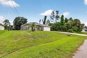 1146 Woodcrest Ln, North Port, FL 34286 - Photo 2