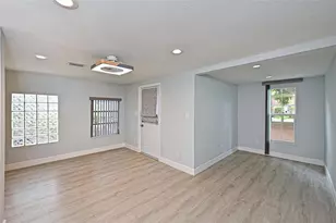 2212 11th Ave W, Bradenton, FL 34205 - Photo 10