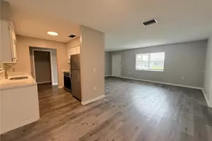 362 Briarwood Rd, Venice, FL 34293 - Photo 4