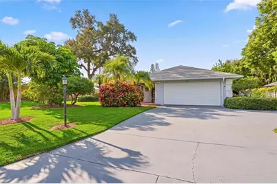 811 Alderwood Way, Sarasota, FL 34243 - Photo 1