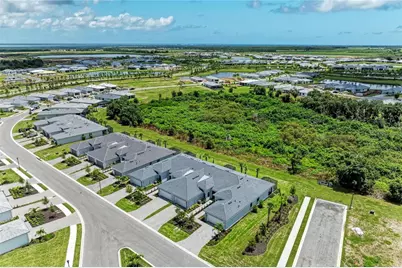 18808 Indian Rock Place, Lakewood Ranch, FL 34211 - Photo 6