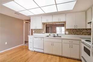 2415 Bayshore Gardens Pkwy, Bradenton, FL 34207 - Photo 6