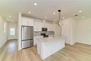 10455 Wet Marsh Cv, Parrish, FL 34219 - Photo 4