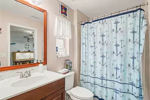 7124 34th St E, Sarasota, FL 34243 - Photo 26