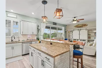 7124 34th Street E, Sarasota, FL 34243 - Photo 16