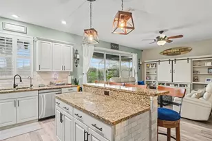 7124 34th St E, Sarasota, FL 34243 - Photo 16