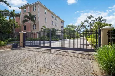 5246 Manorwood Drive #4C, Sarasota, FL 34235 - Photo 20