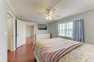 6999 W Country Club Dr N, Sarasota, FL 34243 - Photo 20