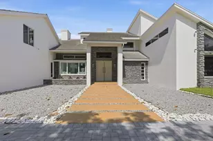 216 Bird Key Dr, Sarasota, FL 34236 - Photo 6