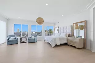 216 Bird Key Dr, Sarasota, FL 34236 - Photo 22