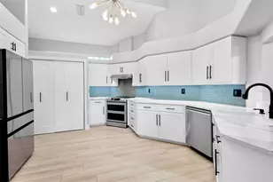 3761 Amapola Ln, Sarasota, FL 34238 - Photo 6